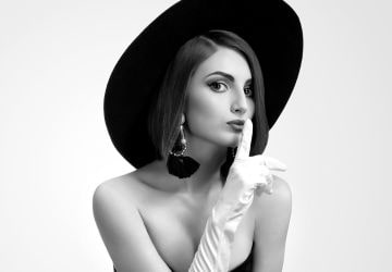 Coqueteo Elegante vs. Desesperación por Complacer